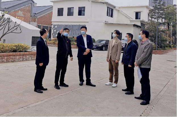 广州轻工集团党委书记、董事长曾郴湘带队到高德娱乐公司T.I.T智慧园调研